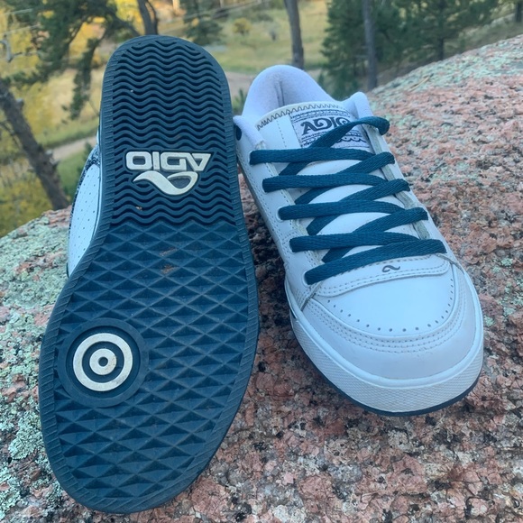 Vintage Adio Skate Shoe - Picture 8 of 15